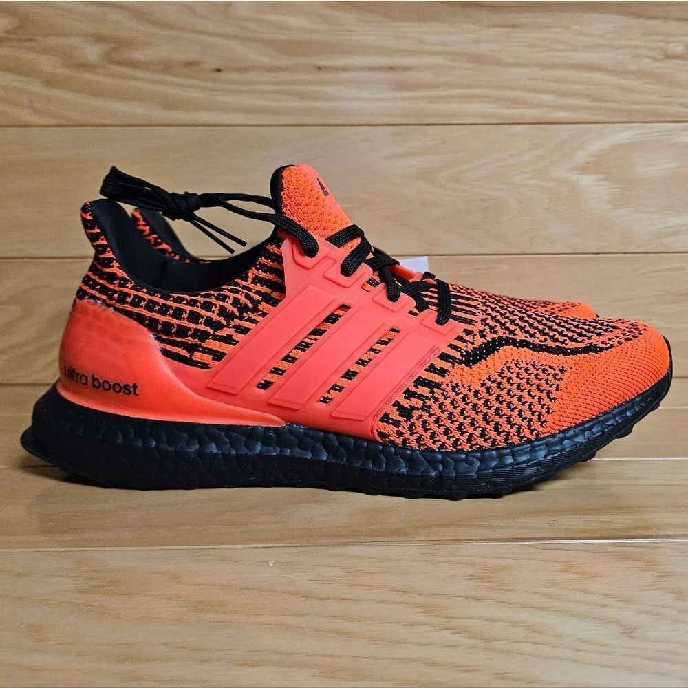 Adidas Ultraboost 5.0 DNA Shoe Sneaker Solar Red Core Black G54961